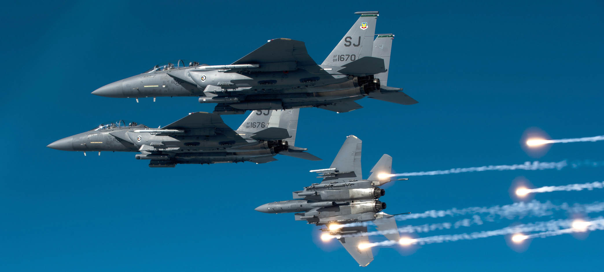 Image of flying F-15